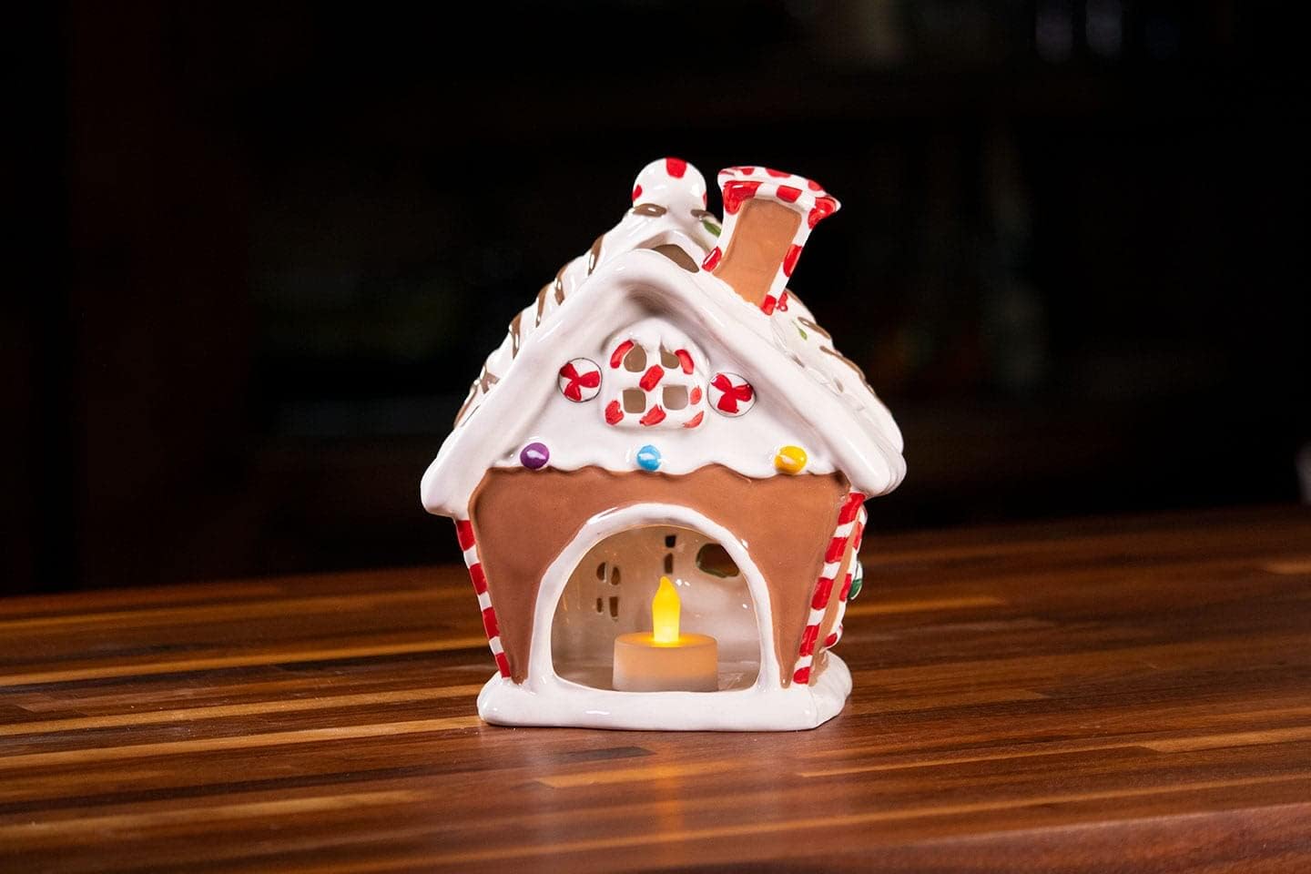 Dancing Gingerbread Bakery Candle Holder Set